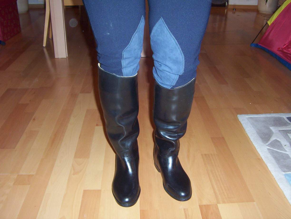 tight boots 4267-tight-boots.jpg