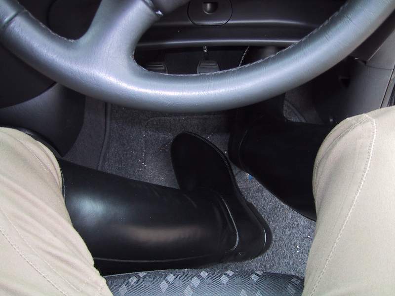 drives in boots 4396-drives-in-boots.jpg