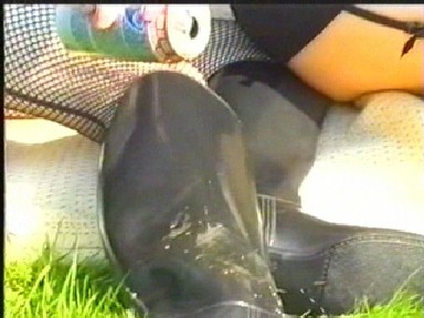 Wet boots 5693-wet-boots.jpg