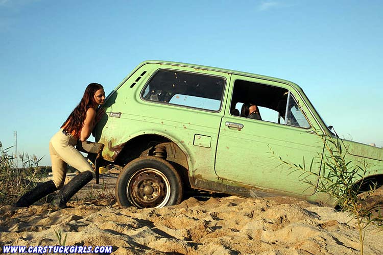 Stuck in mud 6731-stuck-in-mud.jpg