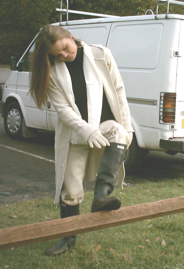 like her wellies ? 9254-like-her-wellies--.jpg