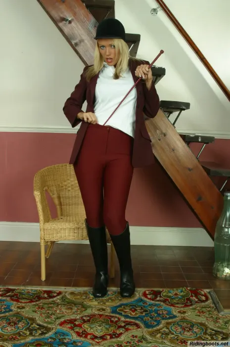 Thumbnail for images of Lucy Zara on Ridingboots.net