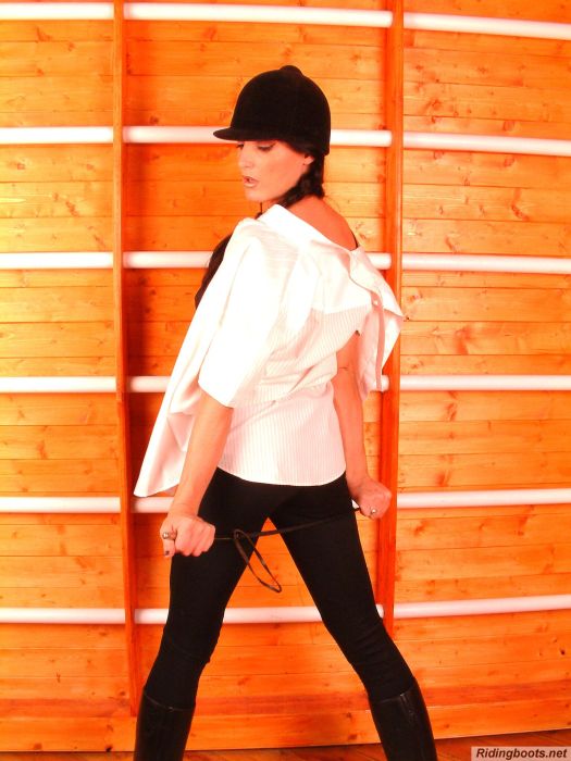 Thumbnail for images of Lady Jane on Ridingboots.net